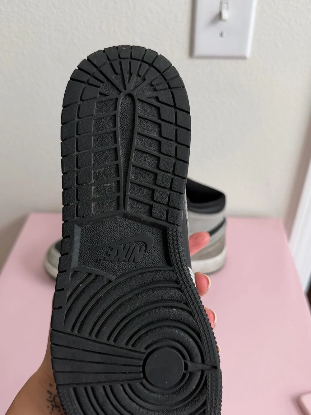Jordan 1 Mid Black / Grey Men’s Sneakers
